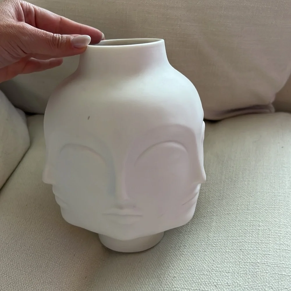 Jonathan Adler Dora Maar Porcelain Bisque White Faces Vase - Picture 5 of 9